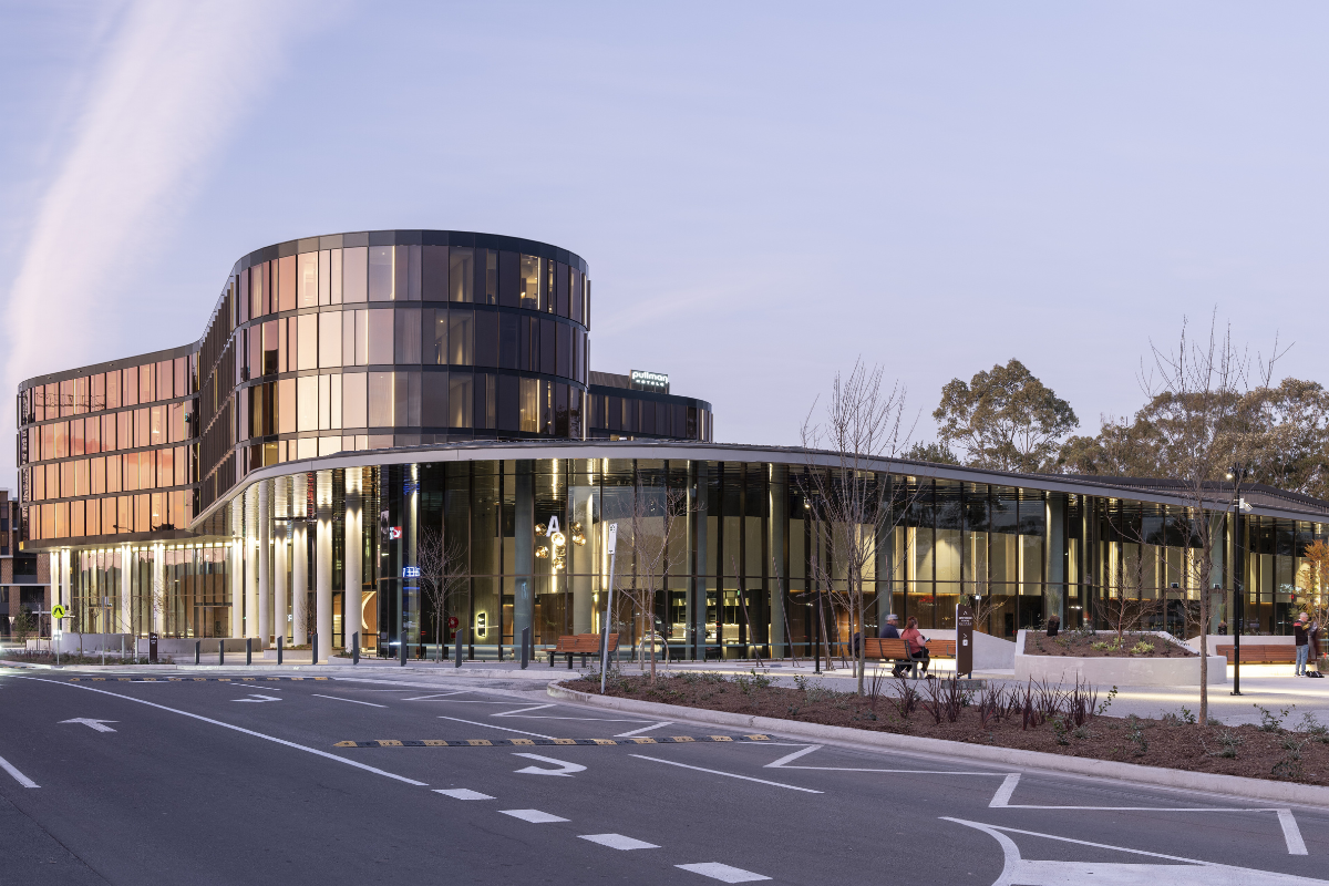 external view of pullman hotel in Penrith